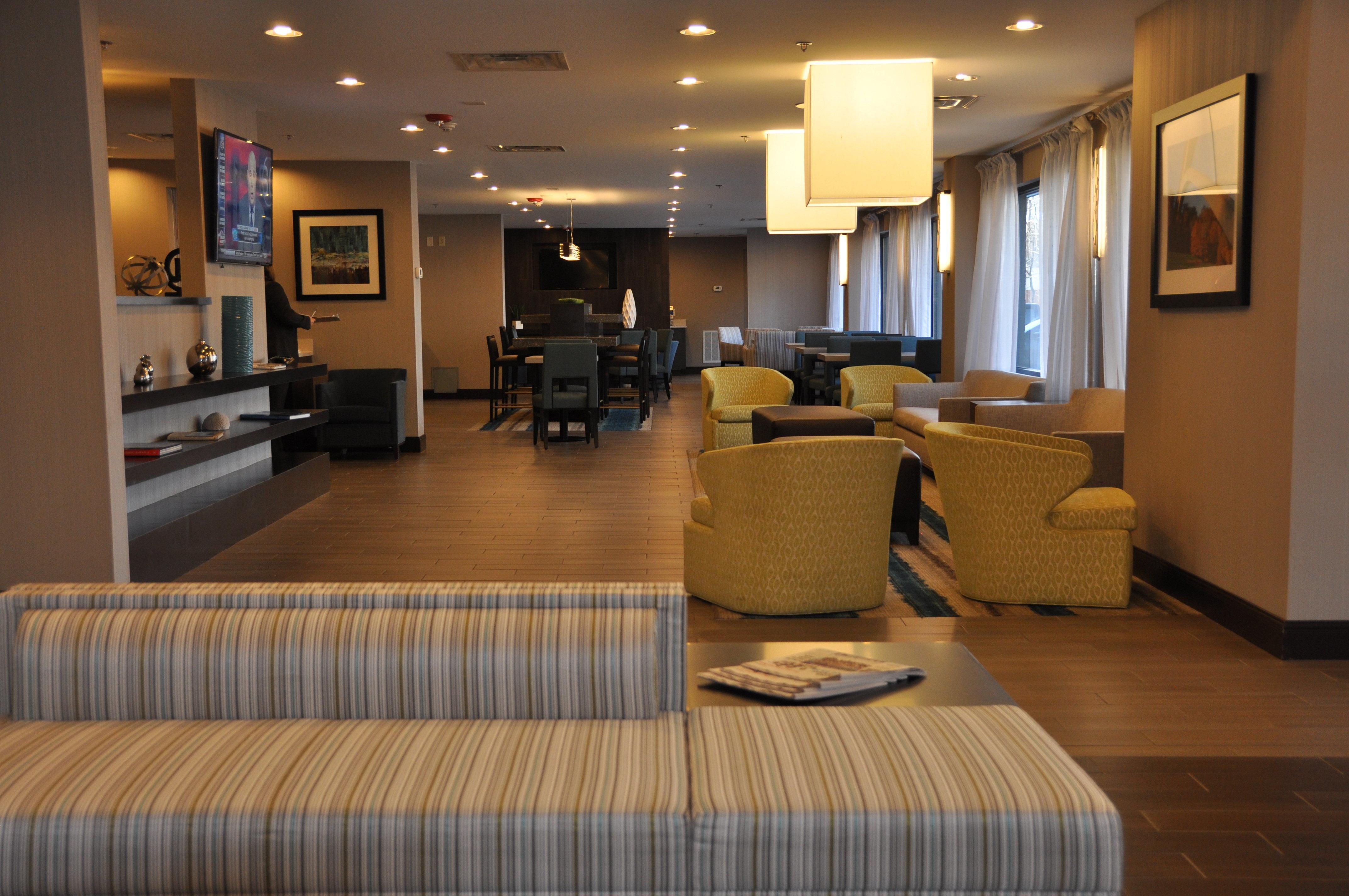 Holiday Inn Express Brentwood-South Cool Springs By Ihg Екстериор снимка