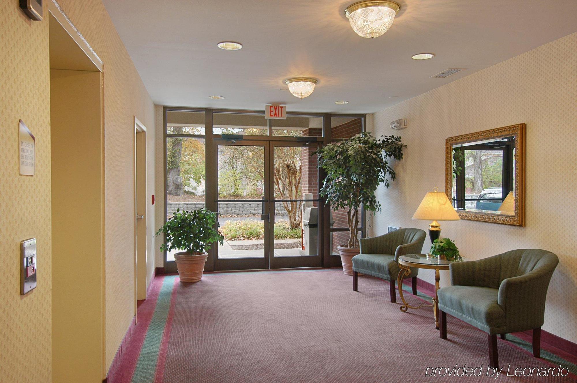 Holiday Inn Express Brentwood-South Cool Springs By Ihg Интериор снимка