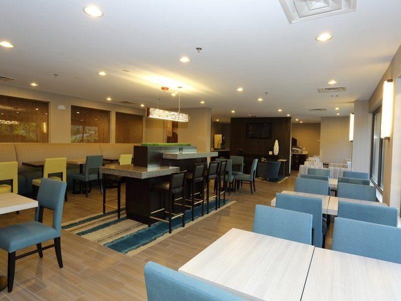 Holiday Inn Express Brentwood-South Cool Springs By Ihg Екстериор снимка